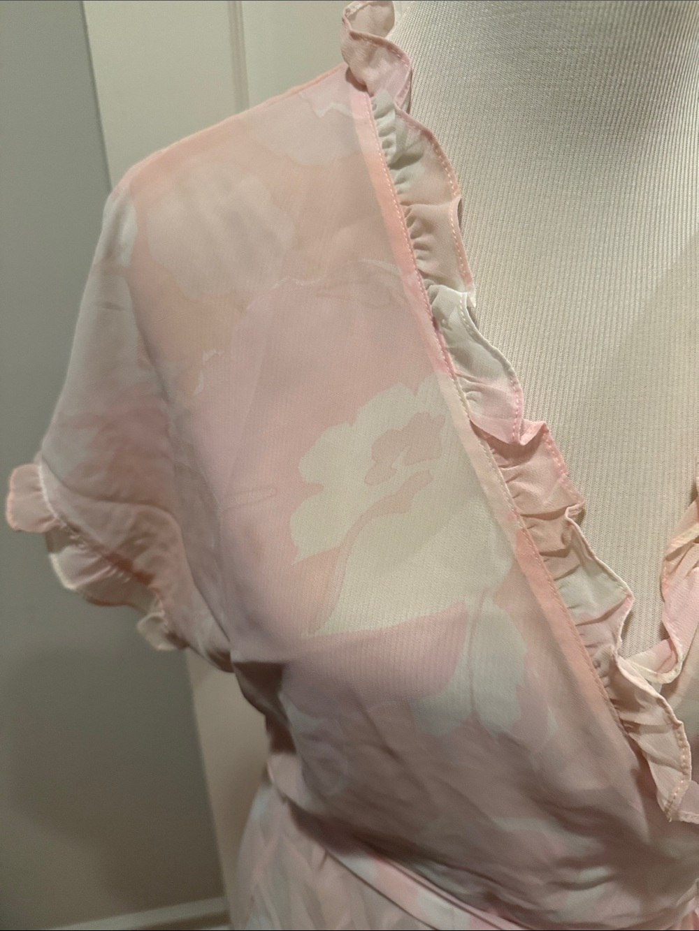 Delicate Light Pink Ruffle-Trim Wrap Robe - Picture 3 of 5